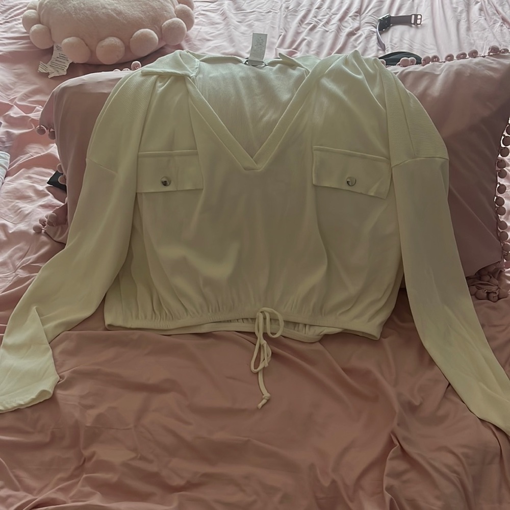 Cream/White long sleeve crop